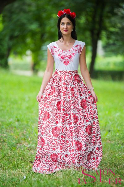 Dlhá sukňa s červeným folklórnym vzorom z dielne KTD STYLE