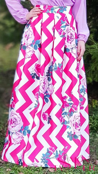Maxi sukňa s ružovým chevron vzorom z dielne KTD STYLE